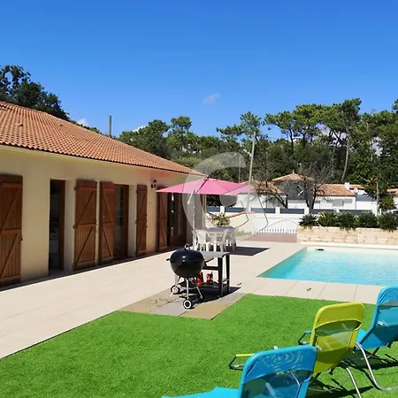 Maison A Avec Piscine Chauffee, Proche - Fr-1-194-364 بيت للعطل