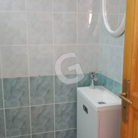 Maison A Avec Piscine Chauffee, Proche - Fr-1-194-364 *