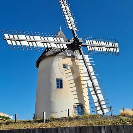 Maison A Avec Piscine Chauffee, Proche - Fr-1-194-364 *