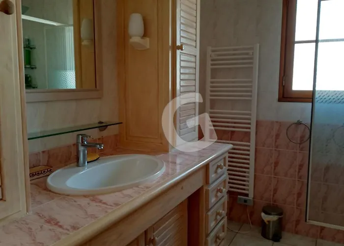 Сasa de vacaciones Maison à Avec Piscine Chauffée, Proche - Fr-1-194-364 *